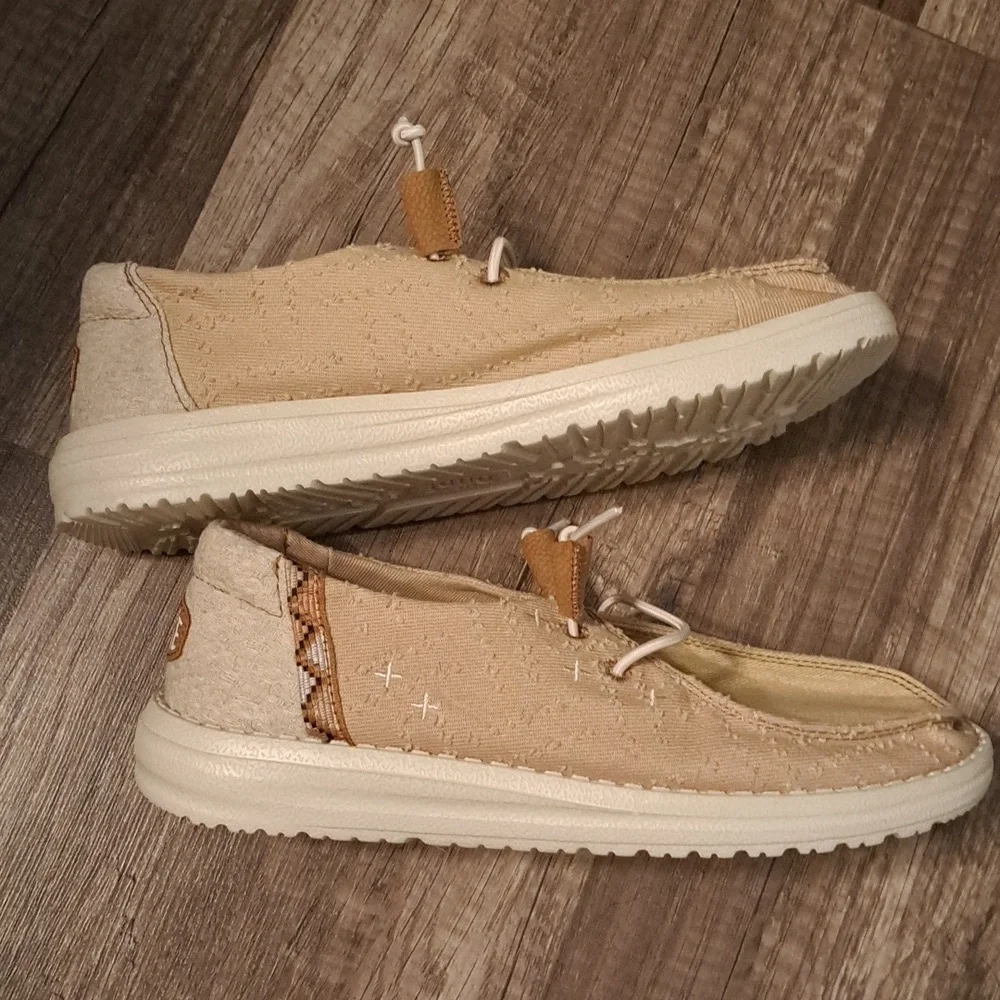 Hey Dude Shoes In Excellent Condition